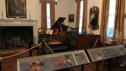 Image of the interior living room of the Hanover House