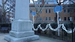 Photo of DAR monument commemorating the Battle of Paulus Hook in Paulus Hook Park