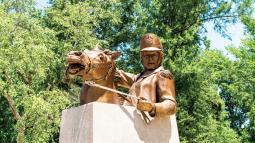 Equestrian statue of Francis Marion at Witherspoon's Ferry/Odell Venter Landing