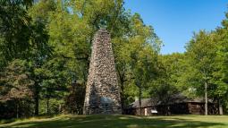 Monument and reconstructed structure of the New Windsor Cantonment