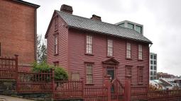 Red facade of the Stephen Hopkins House in Rhode Island