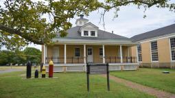 Fort Hancock Museum