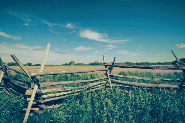 Photograph of the Perrine Ridge at Monmouth by Meredith Barnes