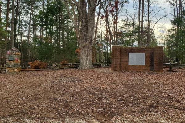 Monument to the Battle of Cowans Ford HMDB