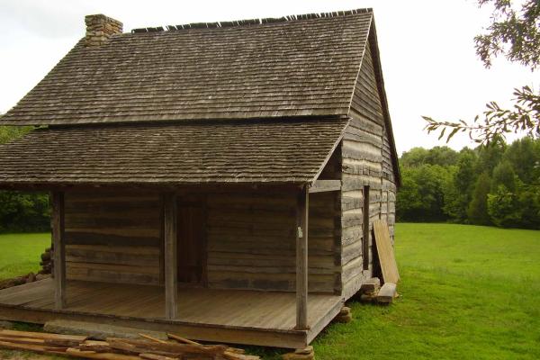 Cabin on the grounds of the Ramsour's Mill Battleground