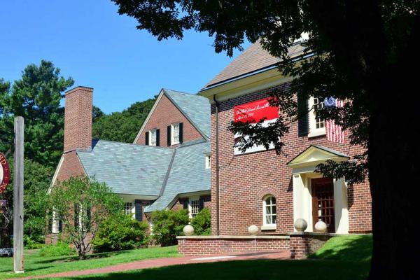 Image of the Concord Museum Courtesy of the Massachusetts Office of Travel and Tourism