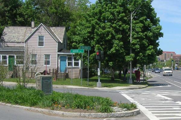 Knox Trail Marker 23 (Rensselaer)