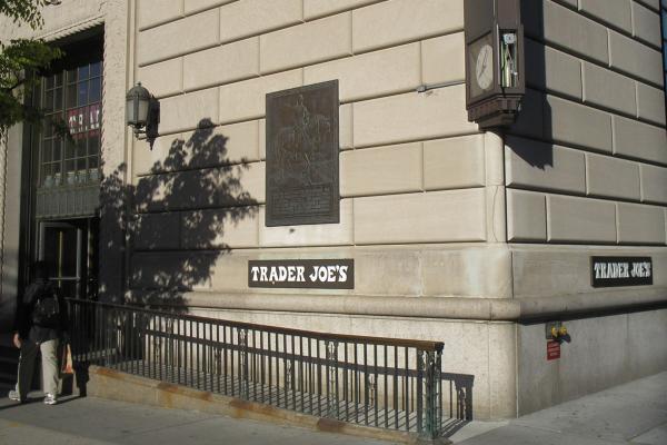 Plaque on the outside of the Trader Joe's located on the former Ponkiesberg Fortification Site