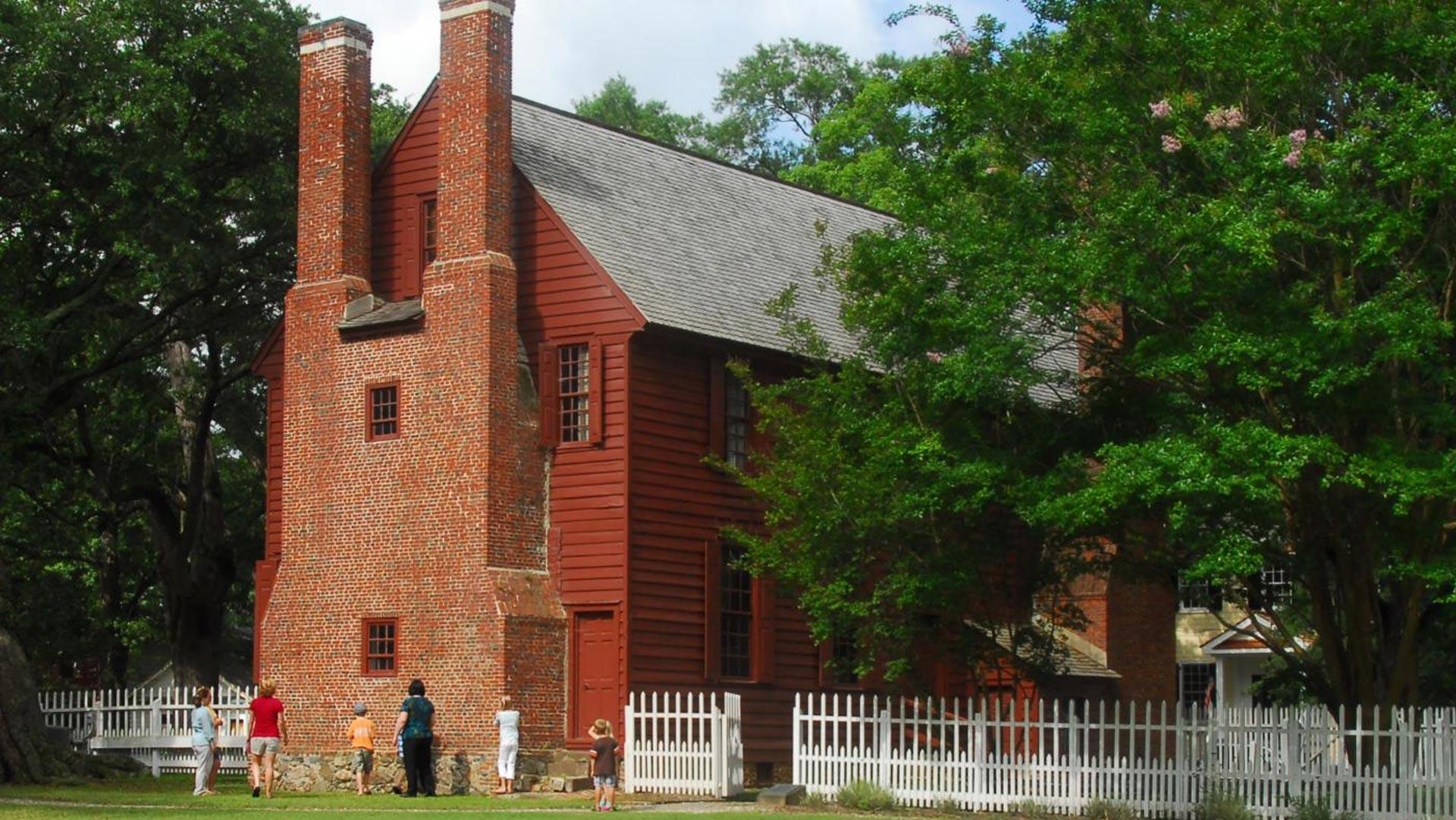 Photo of the Palmer Marsh House taken by the North Carolina Department of Natural and Cultural Resources