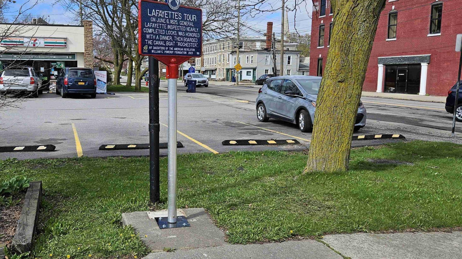 Lafayette Tour Marker, Lockport, New York (NY-106)