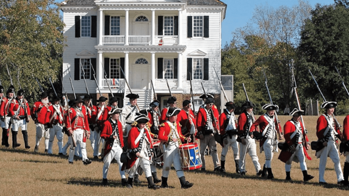 British marching outside of the Kershaw-Cornwallis house