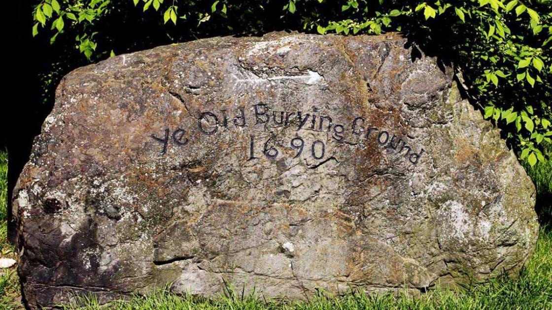 Olde Burying Ground in Lexington, MA
