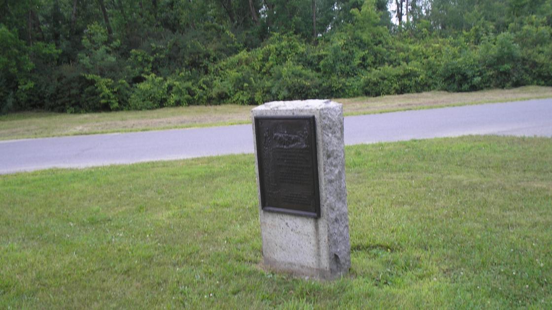 Knox Trail Marker 11b (Judge Duer House)