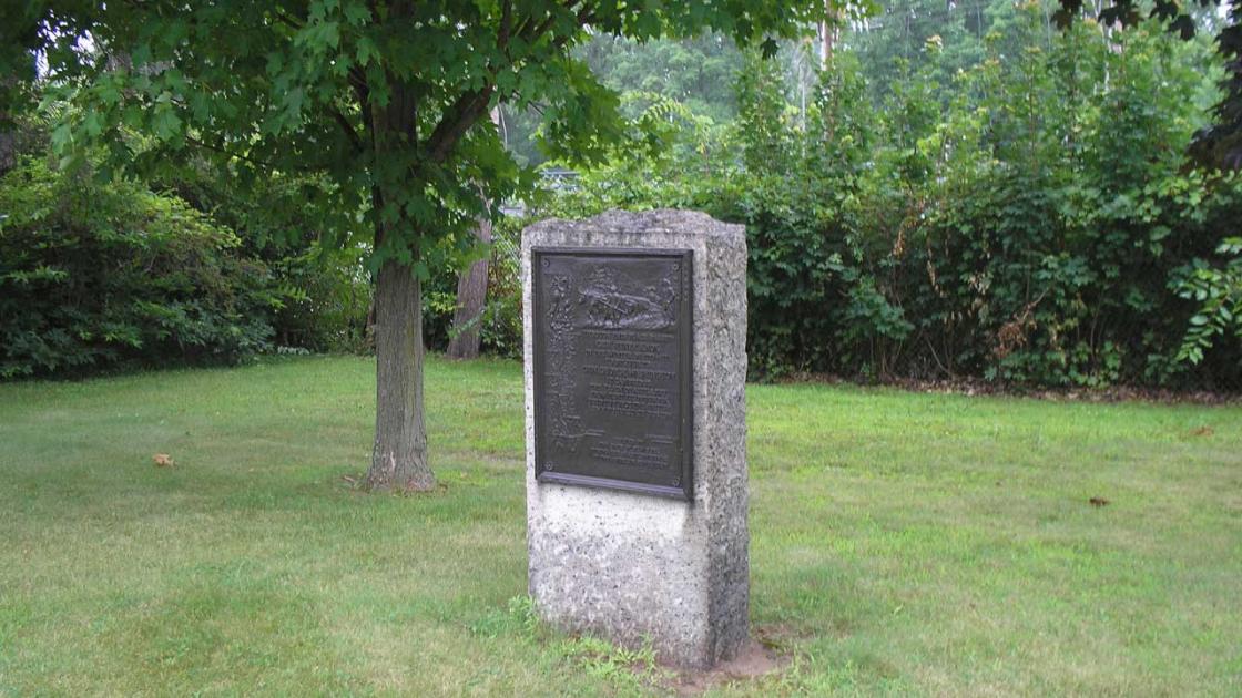 Knox Trail Marker 13 photographed by Bill Coughlin (HMDB)