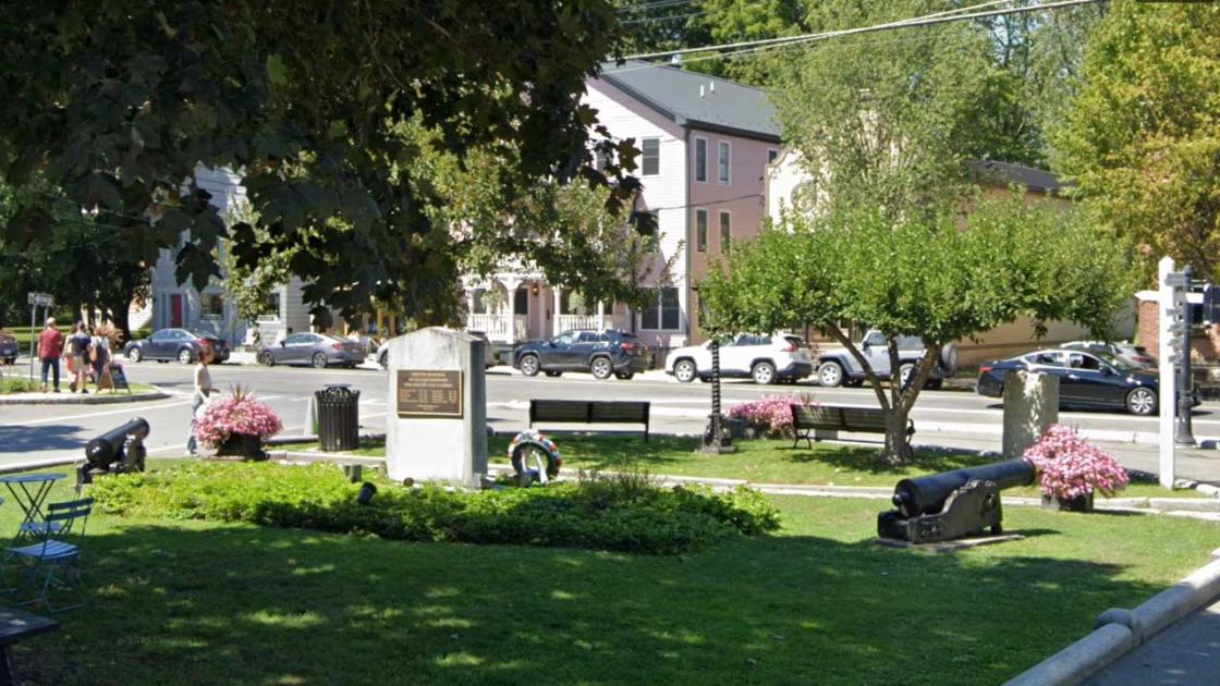 Knox Trail Marker 26 (Kinderhook Village Green)