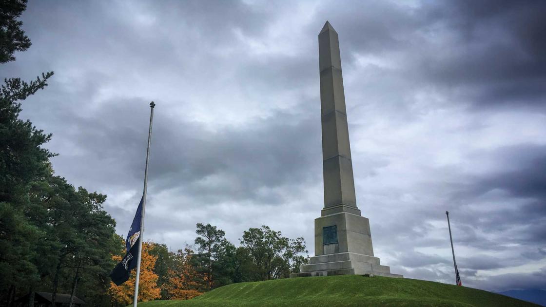 Newtown Battle Monument photographed by Jennifer Goellnitz