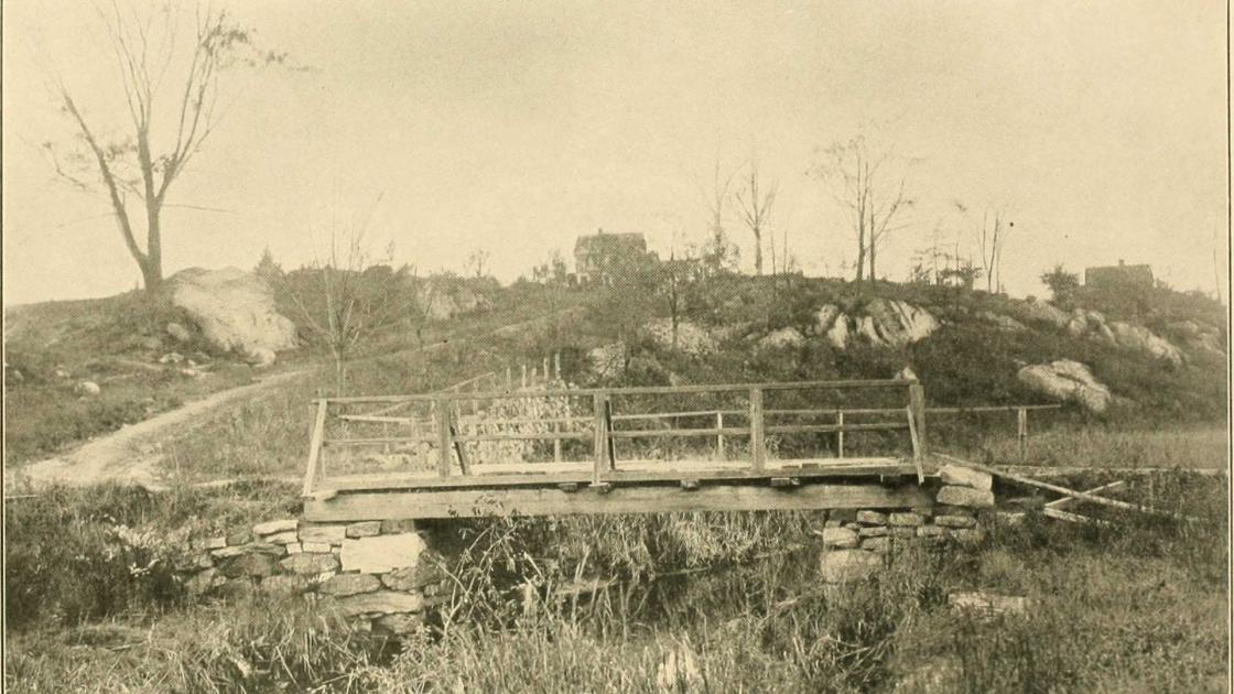 Historical photograph of a bridge at Pell's Point